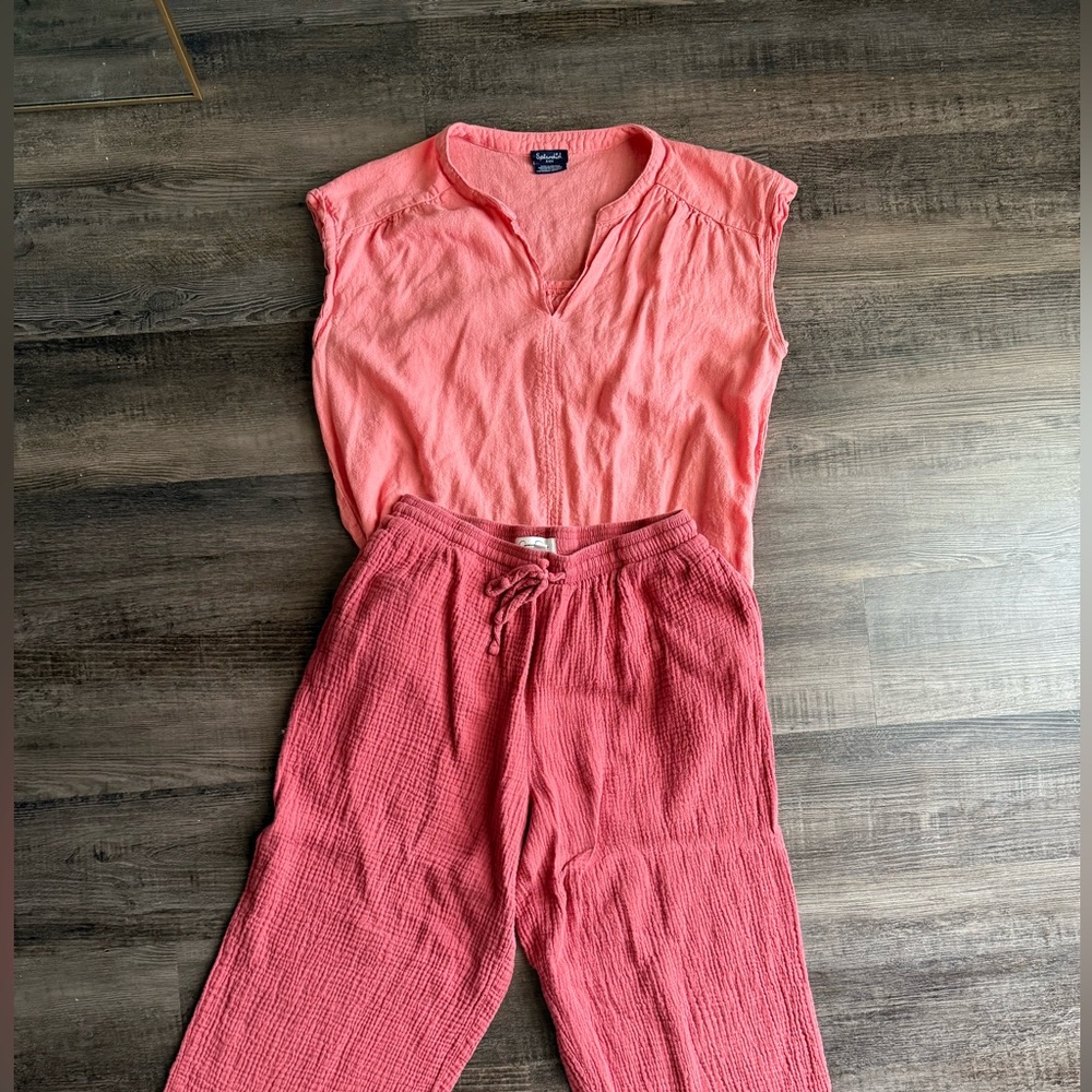 Jessica Simpson pant & splendid blouse- size S both - Picture 2 of 5